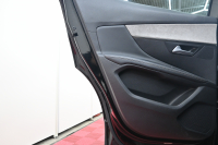 プジョー 3008 GT ﾌﾞﾙｰHDi　Pｽﾀ ACC ﾊｰﾌ革 純正ﾀｯﾁｽｸﾘｰﾝ ﾅﾋﾞTV ﾌﾙｾｸﾞ CarPlay ADVｺﾝﾄﾛｰﾙ 純正18ｲﾝﾁAW LEDﾗｲﾄ ｱｸﾃｨﾌﾞｾｰﾌﾃｨﾌﾞﾚｰｷ　2年保証付