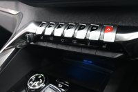 プジョー 3008 ｸﾛｽｼﾃｨ　1ｵｰﾅｰ 特別仕様車 ACC ﾊｰﾌ革 ﾊﾟﾉﾗﾏSR 純正ﾀｯﾁｽｸﾘｰﾝ ﾅﾋﾞTV ﾌﾙｾｸﾞ CarPlay ADVｺﾝﾄﾛｰﾙ 純正18ｲﾝﾁAW LEDﾗｲﾄ ｱｸﾃｨﾌﾞｾｰﾌﾃｨﾌﾞﾚｰｷ　2年保証付