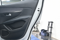 プジョー 3008 ｸﾛｽｼﾃｨ　1ｵｰﾅｰ 特別仕様車 ACC ﾊｰﾌ革 ﾊﾟﾉﾗﾏSR 純正ﾀｯﾁｽｸﾘｰﾝ ﾅﾋﾞTV ﾌﾙｾｸﾞ CarPlay ADVｺﾝﾄﾛｰﾙ 純正18ｲﾝﾁAW LEDﾗｲﾄ ｱｸﾃｨﾌﾞｾｰﾌﾃｨﾌﾞﾚｰｷ　2年保証付