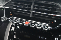 プジョー 2008 GTﾗｲﾝ　Pｽﾀ ACC ECO ﾊｰﾌ革 ﾊﾟﾉﾗﾏSR 純正ﾀｯﾁｽｸﾘｰﾝ ﾅﾋﾞTV CarPlay Bｶﾒﾗ 純正17ｲﾝﾁAW LEDﾗｲﾄ　2年保証付