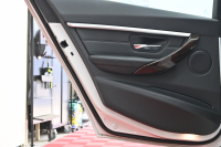 BMW 3シリーズ 320d ﾂｰﾘﾝｸﾞ ﾗｸﾞｼﾞｭｱﾘｰ　後期ﾓﾃﾞﾙ ACC 黒革 純正HDDﾅﾋﾞ Bｶﾒﾗ 17ｲﾝﾁAW ｵｰﾄﾃｰﾙｹﾞｰﾄ LEDﾍｯﾄﾞﾗｲﾄ　2年保証付