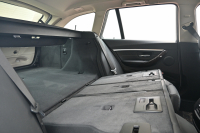 BMW 3シリーズ 320d ﾂｰﾘﾝｸﾞ ﾗｸﾞｼﾞｭｱﾘｰ　後期ﾓﾃﾞﾙ ACC 黒革 純正HDDﾅﾋﾞ Bｶﾒﾗ 17ｲﾝﾁAW ｵｰﾄﾃｰﾙｹﾞｰﾄ LEDﾍｯﾄﾞﾗｲﾄ　2年保証付