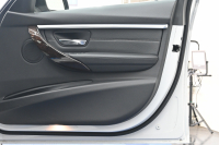 BMW 3シリーズ 320d ﾂｰﾘﾝｸﾞ ﾗｸﾞｼﾞｭｱﾘｰ　後期ﾓﾃﾞﾙ ACC 黒革 純正HDDﾅﾋﾞ Bｶﾒﾗ 17ｲﾝﾁAW ｵｰﾄﾃｰﾙｹﾞｰﾄ LEDﾍｯﾄﾞﾗｲﾄ　2年保証付