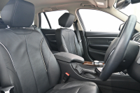 BMW 3シリーズ 320d ﾂｰﾘﾝｸﾞ ﾗｸﾞｼﾞｭｱﾘｰ　後期ﾓﾃﾞﾙ ACC 黒革 純正HDDﾅﾋﾞ Bｶﾒﾗ 17ｲﾝﾁAW ｵｰﾄﾃｰﾙｹﾞｰﾄ LEDﾍｯﾄﾞﾗｲﾄ　2年保証付