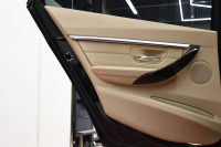 BMW 3シリーズ 320d ﾂｰﾘﾝｸﾞ ﾗｸﾞｼﾞｭｱﾘｰ　後期ﾓﾃﾞﾙ ACC ﾍﾞｰｼﾞｭ革 純正HDDﾅﾋﾞ TVﾁｭｰﾅｰ Bｶﾒﾗ 17ｲﾝﾁAW ｵｰﾄﾃｰﾙｹﾞｰﾄ LEDﾍｯﾄﾞﾗｲﾄ　2年保証付