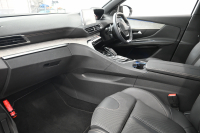 プジョー 3008 3008 GT ﾌﾞﾙｰHDi 　後期ﾓﾃﾞﾙ ACC LKA ﾊｰﾌ革 ﾊﾟﾉﾗﾏR 純正ﾅﾋﾞTV ﾘｱﾓﾆﾀｰ CarPlay Bｶﾒﾗ 前後ｺｰﾅｰｾﾝｻｰ 純正18ｲﾝﾁAW LEDﾗｲﾄ　2年保証付