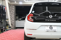 ルノー トゥインゴ ｲﾝﾃﾝｽ　正規D車 ECO機能 ｸﾙｺﾝ 専用ﾚｻﾞｰ調×ﾌｧﾌﾞﾘｯｸｼｰﾄ ｼｰﾄﾋｰﾀｰ 純正ﾀｯﾁｽｸﾘｰﾝ CarPlay Bｶﾒﾗ 16ｲﾝﾁｱﾛｲﾎｲｰﾙ　2年保証付