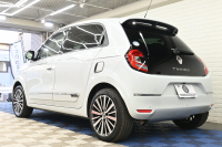 ルノー トゥインゴ ｲﾝﾃﾝｽ　正規D車 ECO機能 ｸﾙｺﾝ 専用ﾚｻﾞｰ調×ﾌｧﾌﾞﾘｯｸｼｰﾄ ｼｰﾄﾋｰﾀｰ 純正ﾀｯﾁｽｸﾘｰﾝ CarPlay Bｶﾒﾗ 16ｲﾝﾁｱﾛｲﾎｲｰﾙ　2年保証付