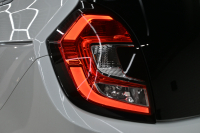 ルノー トゥインゴ ｲﾝﾃﾝｽ　正規D車 ECO機能 ｸﾙｺﾝ 専用ﾚｻﾞｰ調×ﾌｧﾌﾞﾘｯｸｼｰﾄ ｼｰﾄﾋｰﾀｰ 純正ﾀｯﾁｽｸﾘｰﾝ CarPlay Bｶﾒﾗ 16ｲﾝﾁｱﾛｲﾎｲｰﾙ　2年保証付