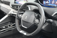 プジョー 3008 3008 GT　1ｵｰﾅｰ 後期ﾓﾃﾞﾙ ACC LKA ﾊｰﾌ革 ﾊﾟﾉﾗﾏSR 純正ﾀｯﾁｽｸﾘｰﾝ CarPlay Bｶﾒﾗ 前後ｺｰﾅｰｾﾝｻｰ 純正18ｲﾝﾁAW LEDﾗｲﾄ　新車保証継承可