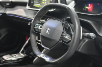 プジョー 208 GT　ACC LPA LKA BSM Pｽﾀ ECO ﾊｰﾌﾚｻﾞｰ 7ｲﾝﾁﾀｯﾁｽｸﾘｰﾝ CarPlay ﾅﾋﾞTV ﾌﾙｾｸﾞ Bｶﾒﾗ 17ｲﾝﾁAW ﾌﾙLEDﾗｲﾄ　2年保証付