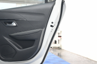 プジョー 208 GT　ACC LPA LKA BSM Pｽﾀ ECO ﾊｰﾌﾚｻﾞｰ 7ｲﾝﾁﾀｯﾁｽｸﾘｰﾝ CarPlay ﾅﾋﾞTV ﾌﾙｾｸﾞ Bｶﾒﾗ 17ｲﾝﾁAW ﾌﾙLEDﾗｲﾄ　2年保証付