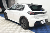 プジョー 208 GT　ACC LPA LKA BSM Pｽﾀ ECO ﾊｰﾌﾚｻﾞｰ 7ｲﾝﾁﾀｯﾁｽｸﾘｰﾝ CarPlay ﾅﾋﾞTV ﾌﾙｾｸﾞ Bｶﾒﾗ 17ｲﾝﾁAW ﾌﾙLEDﾗｲﾄ　2年保証付