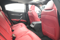 マセラティ ギブリ ｸﾞﾗﾝｽﾎﾟｰﾂ ﾄﾞﾗｲﾊﾞｰｽﾞｱｼｽﾀﾝｽ&ﾂｰﾘﾝｸﾞP　後期 ACC BSM LKA 赤革 ｻﾝﾙｰﾌ 8.4ｲﾝﾁMTC+ CarPlay 自動ﾄﾗﾝｸ 20ｲﾝﾁｳﾗｰﾉAW ｽｶｲﾌｯｸｻｽ LED　2年保証付