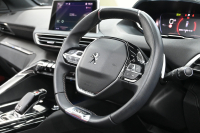 プジョー 3008 3008 GT ﾌﾞﾙｰHDi ﾚｯﾄﾞﾅｯﾊﾟ　特別仕様 後期ﾓﾃﾞﾙ ACC LKA 赤革 ﾊﾟﾉﾗﾏSR 純正ﾅﾋﾞTV CarPlay 360ﾋﾞｼﾞｮﾝ 前後ｺｰﾅｰｾﾝｻｰ 純正18ｲﾝﾁAW LEDﾗｲﾄ　2年保証付