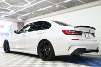 BMW 3シリーズ 320d xDrive Mｽﾎﾟｰﾂ ﾊｲﾗｲﾝPKG　ACC 黒革 純正HDDﾅﾋﾞ CarPlay 360ｶﾒﾗ Mｴｱﾛ&19ｲﾝﾁAW 自動ﾄﾗﾝｸ KW車高調　2年保証付