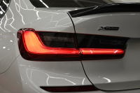 BMW 3シリーズ 320d xDrive Mｽﾎﾟｰﾂ ﾊｲﾗｲﾝPKG　ACC 黒革 純正HDDﾅﾋﾞ CarPlay 360ｶﾒﾗ Mｴｱﾛ&19ｲﾝﾁAW 自動ﾄﾗﾝｸ KW車高調　2年保証付