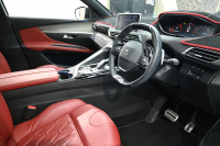 プジョー 5008 5008 GT ﾌﾞﾙｰHDi ﾚｯﾄﾞﾅｯﾊﾟ　特別仕様 後期ﾓﾃﾞﾙ ACC LKA 赤革 ﾊﾟﾉﾗﾏSR 純正ﾅﾋﾞTV CarPlay 360ﾋﾞｼﾞｮﾝ 前後ｺｰﾅｰｾﾝｻｰ 純正18ｲﾝﾁAW LEDﾗｲﾄ　2年保証付