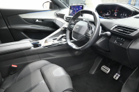 プジョー 3008 3008 GT　後期ﾓﾃﾞﾙ ACC LKA ﾊｰﾌ革 ﾊﾟﾉﾗﾏSR 純正ﾀｯﾁｽｸﾘｰﾝ CarPlay Bｶﾒﾗ 前後ｺｰﾅｰｾﾝｻｰ 純正18ｲﾝﾁAW LEDﾗｲﾄ　2年保証付