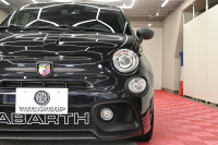 アバルト 595 ｺﾝﾍﾟﾃｨﾂｨｵｰﾈ　正規D車 左H 5速MT Sabeltｽﾎﾟｰﾂｼｰﾄ 純正OPﾅﾋﾞTV ﾌﾙｾｸﾞ Bｶﾒﾗ 17ｲﾝﾁAW ﾚｯﾄﾞｷｬﾘﾊﾟｰ ﾚｺｰﾄﾞﾓﾝﾂｧ　2年保証付