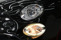 アバルト 595 ｺﾝﾍﾟﾃｨﾂｨｵｰﾈ　正規D車 1ｵｰﾅｰ 左H 5速MT Sabeltｽﾎﾟｰﾂｼｰﾄ 純正ﾀｯﾁｽｸﾘｰﾝ CarPlay 17ｲﾝﾁAW ﾚｯﾄﾞｷｬﾘﾊﾟｰ ﾚｺｰﾄﾞﾓﾝﾂｧ　2年保証付