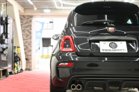 アバルト 595 ｺﾝﾍﾟﾃｨﾂｨｵｰﾈ　正規D車 1ｵｰﾅｰ 左H 5速MT Sabeltｽﾎﾟｰﾂｼｰﾄ 純正ﾀｯﾁｽｸﾘｰﾝ CarPlay 17ｲﾝﾁAW ﾚｯﾄﾞｷｬﾘﾊﾟｰ ﾚｺｰﾄﾞﾓﾝﾂｧ　2年保証付