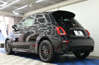 アバルト 595 ｺﾝﾍﾟﾃｨﾂｨｵｰﾈ　正規D車 1ｵｰﾅｰ 左H 5速MT Sabeltｽﾎﾟｰﾂｼｰﾄ 純正ﾀｯﾁｽｸﾘｰﾝ CarPlay 17ｲﾝﾁAW ﾚｯﾄﾞｷｬﾘﾊﾟｰ ﾚｺｰﾄﾞﾓﾝﾂｧ　2年保証付