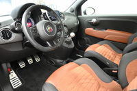 アバルト 595 ｺﾝﾍﾟﾃｨﾂｨｵｰﾈ　正規D車 1ｵｰﾅｰ 左H 5速MT Sabeltｽﾎﾟｰﾂｼｰﾄ 純正ﾀｯﾁｽｸﾘｰﾝ CarPlay 17ｲﾝﾁAW ﾚｯﾄﾞｷｬﾘﾊﾟｰ ﾚｺｰﾄﾞﾓﾝﾂｧ　2年保証付