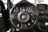 アバルト 595 ｺﾝﾍﾟﾃｨﾂｨｵｰﾈ　正規D車 1ｵｰﾅｰ 左H 5速MT Sabeltｽﾎﾟｰﾂｼｰﾄ 純正ﾀｯﾁｽｸﾘｰﾝ CarPlay 17ｲﾝﾁAW ﾚｯﾄﾞｷｬﾘﾊﾟｰ ﾚｺｰﾄﾞﾓﾝﾂｧ　2年保証付