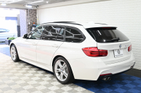 BMW 3シリーズ 320i ﾂｰﾘﾝｸﾞ Mｽﾎﾟｰﾂ　後期LCIﾓﾃﾞﾙ ACC 黒革 ｼｰﾄﾋｰﾀｰ ﾊﾟﾉﾗﾏSR 純正iDriveﾅﾋﾞTV ﾌﾙｾｸﾞ Bｶﾒﾗ Mｴｱﾛ&18ｲﾝﾁAW 自動ﾄﾗﾝｸ LEDﾗｲﾄ　2年保証付