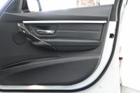 BMW 3シリーズ 320i ﾂｰﾘﾝｸﾞ Mｽﾎﾟｰﾂ　後期LCIﾓﾃﾞﾙ ACC 黒革 ｼｰﾄﾋｰﾀｰ ﾊﾟﾉﾗﾏSR 純正iDriveﾅﾋﾞTV ﾌﾙｾｸﾞ Bｶﾒﾗ Mｴｱﾛ&18ｲﾝﾁAW 自動ﾄﾗﾝｸ LEDﾗｲﾄ　2年保証付