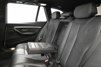 BMW 3シリーズ 320i ﾂｰﾘﾝｸﾞ Mｽﾎﾟｰﾂ　後期LCIﾓﾃﾞﾙ ACC 黒革 ｼｰﾄﾋｰﾀｰ ﾊﾟﾉﾗﾏSR 純正iDriveﾅﾋﾞTV ﾌﾙｾｸﾞ Bｶﾒﾗ Mｴｱﾛ&18ｲﾝﾁAW 自動ﾄﾗﾝｸ LEDﾗｲﾄ　2年保証付