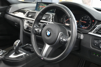 BMW 3シリーズ 320i ﾂｰﾘﾝｸﾞ Mｽﾎﾟｰﾂ　後期LCIﾓﾃﾞﾙ ACC 黒革 ｼｰﾄﾋｰﾀｰ ﾊﾟﾉﾗﾏSR 純正iDriveﾅﾋﾞTV ﾌﾙｾｸﾞ Bｶﾒﾗ Mｴｱﾛ&18ｲﾝﾁAW 自動ﾄﾗﾝｸ LEDﾗｲﾄ　2年保証付