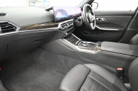 BMW 3シリーズ 320d xDrive ﾂｰﾘﾝｸﾞ Mｽﾎﾟｰﾂ　後期 1ｵｰﾅｰ ACC 黒革 純正ｶｰﾌﾞﾄﾞﾃﾞｨｽﾌﾟﾚｲﾅﾋﾞ CarPlay Bｶﾒﾗ Mｴｱﾛ&18ｲﾝﾁAW ｵｰﾄﾃｰﾙｹﾞｰﾄ ﾜｲﾔﾚｽﾁｬｰｼﾞ　2年保証付