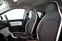 ルノー トゥインゴ ｲﾝﾃﾝｽ ｴﾃﾞｨｼｮﾝﾌｨﾅﾙ　正規D車 300台限定特別仕様 ECO機能 ｸﾙｺﾝ 専用ﾚｻﾞｰ調×ﾌｧﾌﾞﾘｯｸｼｰﾄ ｼｰﾄﾋｰﾀｰ 純正ﾀｯﾁｽｸﾘｰﾝ CarPlay Bｶﾒﾗ 16ｲﾝﾁｱﾛｲﾎｲｰﾙ　2年保証付