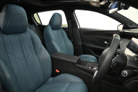 プジョー 308 GTﾌﾞﾙｰHDi ﾌﾞﾙｰﾅｯﾊﾟｴﾃﾞｨｼｮﾝ　200台限定特別仕様車 ACC Pｽﾀ ECO ﾌﾞﾙｰﾅｯﾊﾟ革 ﾊﾟﾉﾗﾏSR 純正ﾀｯﾁｽｸﾘｰﾝ ﾅﾋﾞ CarPlay FOCALｽﾋﾟｰｶｰ 360ｶﾒﾗ ﾏﾄﾘｸｽLEDﾗｲﾄ　新車保証継承可