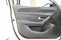 プジョー 308 GTﾌﾞﾙｰHDi ﾌﾞﾙｰﾅｯﾊﾟｴﾃﾞｨｼｮﾝ　200台限定特別仕様車 ACC Pｽﾀ ECO ﾌﾞﾙｰﾅｯﾊﾟ革 ﾊﾟﾉﾗﾏSR 純正ﾀｯﾁｽｸﾘｰﾝ ﾅﾋﾞ CarPlay FOCALｽﾋﾟｰｶｰ 360ｶﾒﾗ ﾏﾄﾘｸｽLEDﾗｲﾄ　新車保証継承可