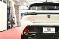 プジョー 308 GTﾌﾞﾙｰHDi ﾌﾞﾙｰﾅｯﾊﾟｴﾃﾞｨｼｮﾝ　200台限定特別仕様車 ACC Pｽﾀ ECO ﾌﾞﾙｰﾅｯﾊﾟ革 ﾊﾟﾉﾗﾏSR 純正ﾀｯﾁｽｸﾘｰﾝ ﾅﾋﾞ CarPlay FOCALｽﾋﾟｰｶｰ 360ｶﾒﾗ ﾏﾄﾘｸｽLEDﾗｲﾄ　新車保証継承可