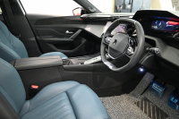 プジョー 308 GTﾌﾞﾙｰHDi ﾌﾞﾙｰﾅｯﾊﾟｴﾃﾞｨｼｮﾝ　200台限定特別仕様車 ACC Pｽﾀ ECO ﾌﾞﾙｰﾅｯﾊﾟ革 ﾊﾟﾉﾗﾏSR 純正ﾀｯﾁｽｸﾘｰﾝ ﾅﾋﾞ CarPlay FOCALｽﾋﾟｰｶｰ 360ｶﾒﾗ ﾏﾄﾘｸｽLEDﾗｲﾄ　新車保証継承可