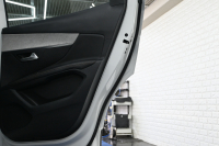 プジョー 3008 GT ﾌﾞﾙｰHDi　Pｽﾀ ACC ﾊｰﾌ革 ﾊﾟﾉﾗﾏSR 純正ﾀｯﾁｽｸﾘｰﾝ ﾅﾋﾞTV ﾌﾙｾｸﾞ CarPlay ADVｺﾝﾄﾛｰﾙ 純正18ｲﾝﾁAW LEDﾗｲﾄ ｱｸﾃｨﾌﾞｾｰﾌﾃｨﾌﾞﾚｰｷ　2年保証付