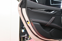 マセラティ ギブリ ｸﾞﾗﾝｽﾎﾟｰﾂ ﾄﾞﾗｲﾊﾞｰｽﾞｱｼｽﾀﾝｽ&ﾂｰﾘﾝｸﾞP　ACC BSM LKA 黒革 ｻﾝﾙｰﾌ 8.4ｲﾝﾁMTC+ CarPlay 自動ﾄﾗﾝｸ 20ｲﾝﾁｳﾗｰﾉAW ｽｶｲﾌｯｸｻｽ EBM　2年保証付
