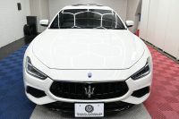 マセラティ ギブリ ｸﾞﾗﾝｽﾎﾟｰﾂ ﾄﾞﾗｲﾊﾞｰｽﾞｱｼｽﾀﾝｽ&ﾂｰﾘﾝｸﾞP　ACC BSM LKA 黒革 ｻﾝﾙｰﾌ 8.4ｲﾝﾁMTC+ CarPlay 自動ﾄﾗﾝｸ 20ｲﾝﾁｳﾗｰﾉAW ｽｶｲﾌｯｸｻｽ EBM　2年保証付
