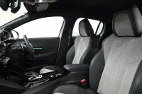 プジョー 208 GT　1ｵｰﾅｰ ACC LKA BSM Pｽﾀ ECO ﾊｰﾌﾚｻﾞｰ 7ｲﾝﾁﾀｯﾁｽｸﾘｰﾝ CarPlay ﾅﾋﾞTV ﾌﾙｾｸﾞ Bｶﾒﾗ 17ｲﾝﾁAW ﾌﾙLEDﾗｲﾄ　2年保証付