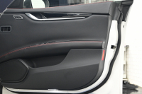 マセラティ ギブリ S ｸﾞﾗﾝｽﾎﾟｰﾂ ﾄﾞﾗｲﾊﾞｰｽﾞｱｼｽﾀﾝｽ&ﾂｰﾘﾝｸﾞP　ACC BSM LKA 黒革 ｻﾝﾙｰﾌ 8.4ｲﾝﾁMTC+ CarPlay 自動ﾄﾗﾝｸ 20ｲﾝﾁｳﾗｰﾉAW ｽｶｲﾌｯｸｻｽ 　2年保証付