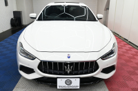 マセラティ ギブリ S ｸﾞﾗﾝｽﾎﾟｰﾂ ﾄﾞﾗｲﾊﾞｰｽﾞｱｼｽﾀﾝｽ&ﾂｰﾘﾝｸﾞP　ACC BSM LKA 黒革 ｻﾝﾙｰﾌ 8.4ｲﾝﾁMTC+ CarPlay 自動ﾄﾗﾝｸ 20ｲﾝﾁｳﾗｰﾉAW ｽｶｲﾌｯｸｻｽ 　2年保証付