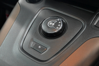 プジョー リフター GT　Pｽﾀ ACC ECO 専用ｼｰﾄ ﾊﾟﾉﾗﾏR 純正ﾀｯﾁｽｸﾘｰﾝ CarPlay Bｶﾒﾗ 純正17ｲﾝﾁAW ｱｸﾃｨﾌﾞｾｰﾌﾃｨﾌﾞﾚｰｷ　2年保証付
