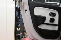 ルノー トゥインゴ ｲﾝﾃﾝｽ　正規D車 ECO機能 ｸﾙｺﾝ 専用ﾚｻﾞｰ調×ﾌｧﾌﾞﾘｯｸｼｰﾄ ｼｰﾄﾋｰﾀｰ 純正ﾀｯﾁｽｸﾘｰﾝ CarPlay Bｶﾒﾗ 16ｲﾝﾁｱﾛｲﾎｲｰﾙ　2年保証付