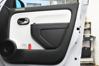 ルノー トゥインゴ ｲﾝﾃﾝｽ　正規D車 ECO機能 ｸﾙｺﾝ 専用ﾚｻﾞｰ調×ﾌｧﾌﾞﾘｯｸｼｰﾄ ｼｰﾄﾋｰﾀｰ 純正ﾀｯﾁｽｸﾘｰﾝ CarPlay Bｶﾒﾗ 16ｲﾝﾁｱﾛｲﾎｲｰﾙ　2年保証付