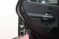 メルセデスベンツ Bクラス B180 ﾚｻﾞｰｴｸｽｸﾙｰｼﾌﾞ&ｱﾄﾞﾊﾞﾝｽﾄﾞPKG　ﾚｰﾀﾞｰP ACC Pｽﾀ ECO 黒革 ﾊﾟﾉﾗﾏSR MBUXﾅﾋﾞ ﾌﾙｾｸﾞ 360ｶﾒﾗ 純正17ｲﾝﾁAW LEDﾗｲﾄ ﾍｯﾄﾞｱｯﾌﾟD　2年保証付