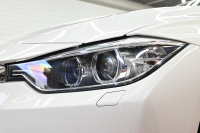BMW 3シリーズ 320i ﾗｸﾞｼﾞｭｱﾘｰ　正規D車 1ｵｰﾅｰ ACC ｺﾆｬｯｸ革 純正iDriveﾅﾋﾞ Bｶﾒﾗ 純正17ｲﾝﾁAW 自動ﾄﾗﾝｸ ｷｾﾉﾝﾗｲﾄ　2年保証付